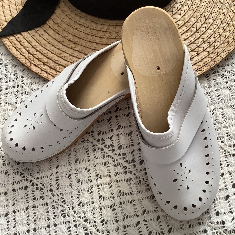 100% Leather Swedish Clogs - Picture 3 of 5